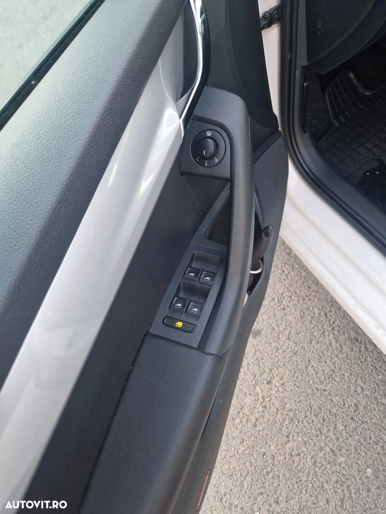 Skoda Octavia 1.4 TSI AMBITION DSG - 13