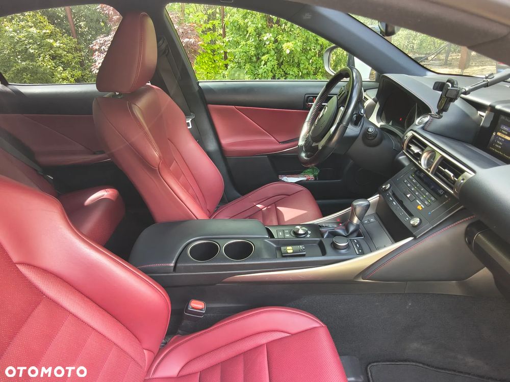 Lexus IS 200t F Sport - 13