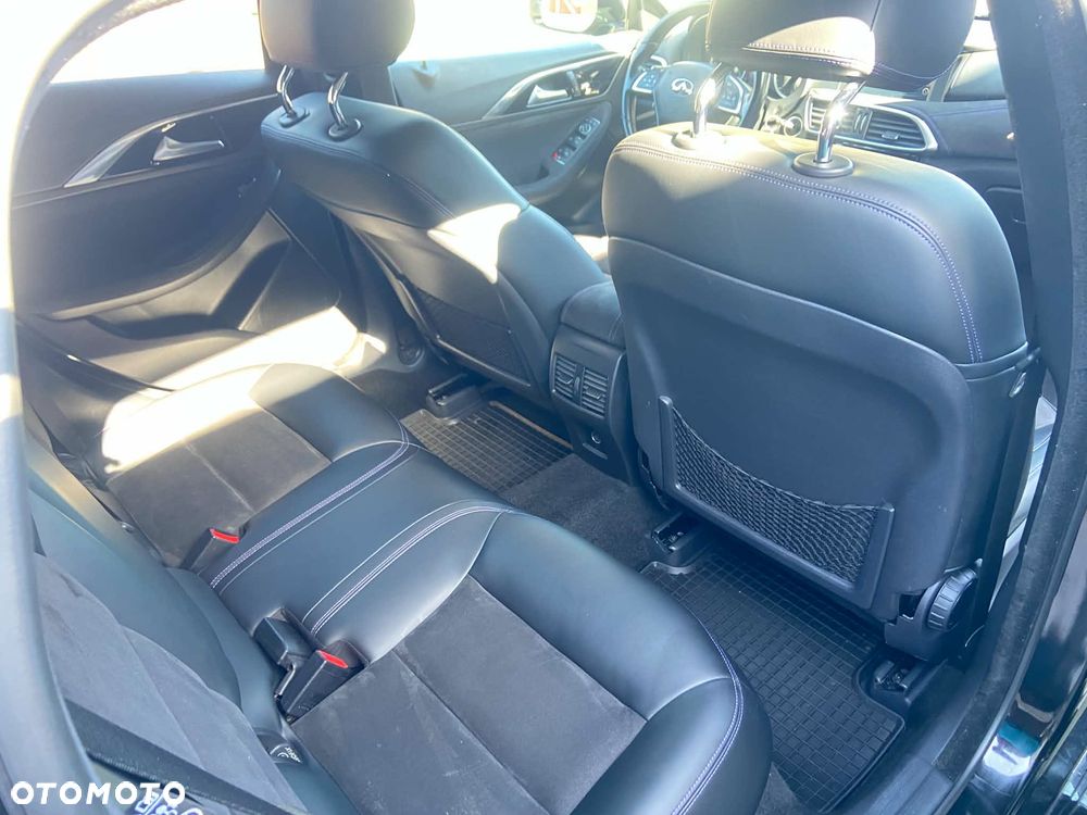 Infiniti Q30 2.2d Business Executive 7DCT - 17