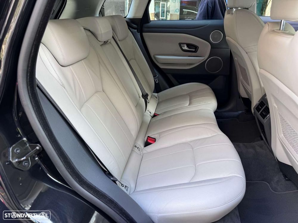 Land Rover Range Rover Evoque - 32