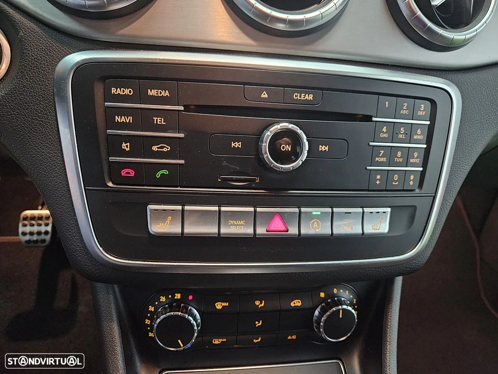 Mercedes-Benz CLA 180 d AMG Line - 21