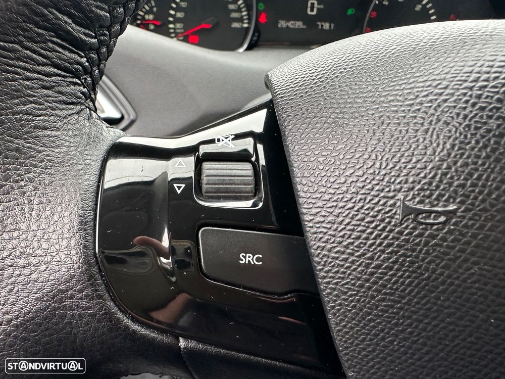 Peugeot 308 SW 1.6 BlueHDi Allure - 18