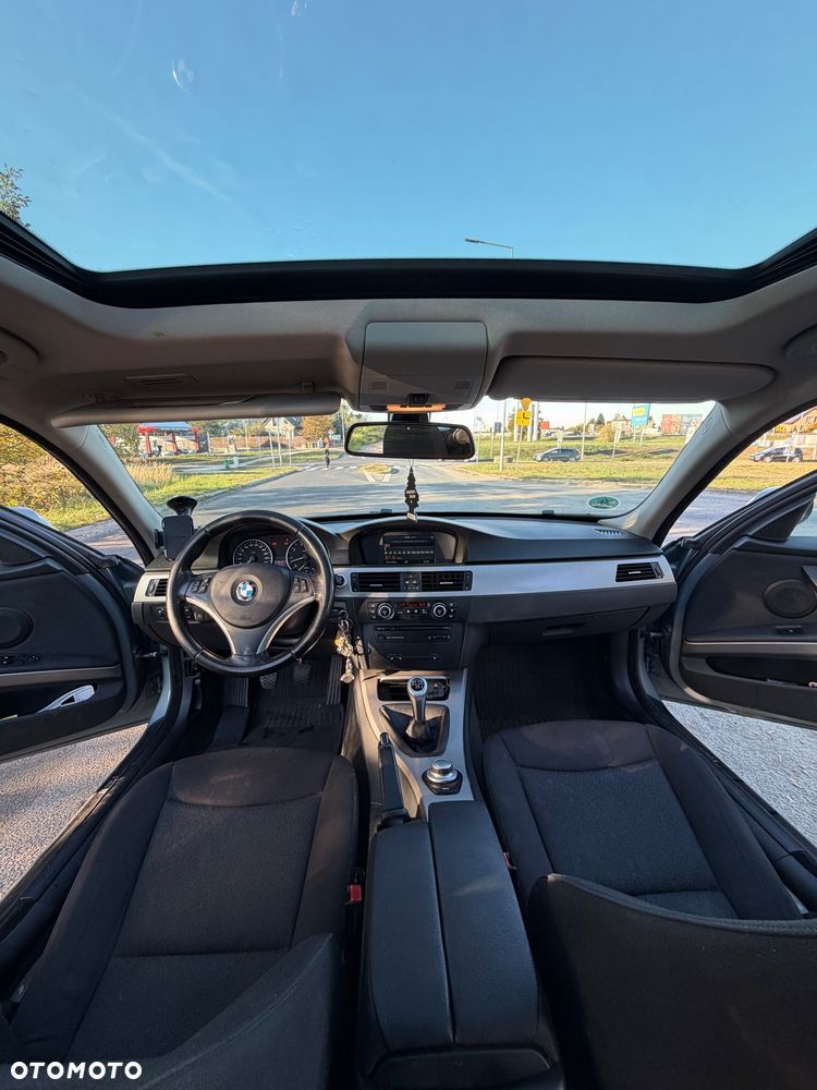 BMW Seria 3 320i - 8