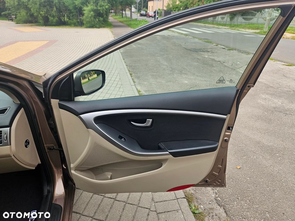 Hyundai i30 1.4 Style - 16
