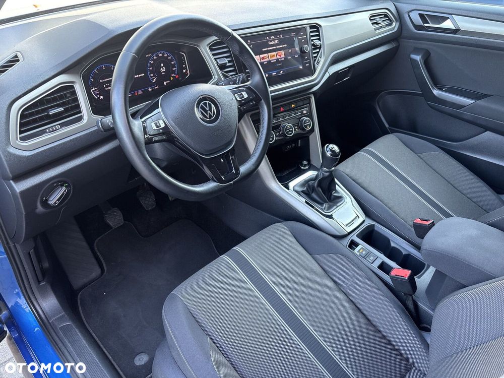 Volkswagen T-Roc - 16