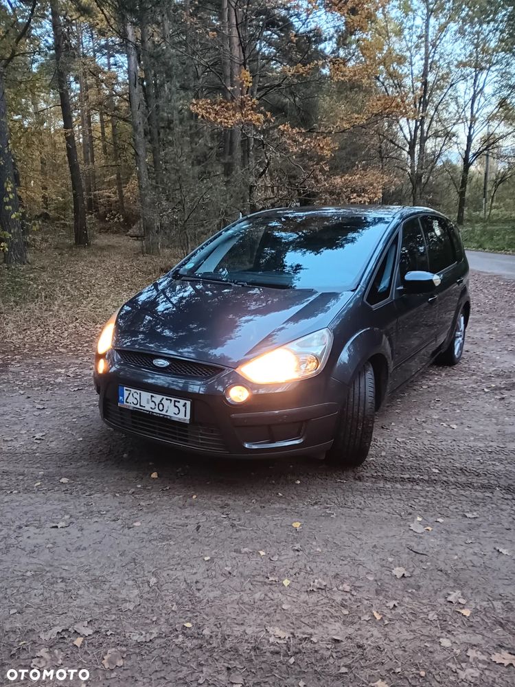 Ford S-Max - 14