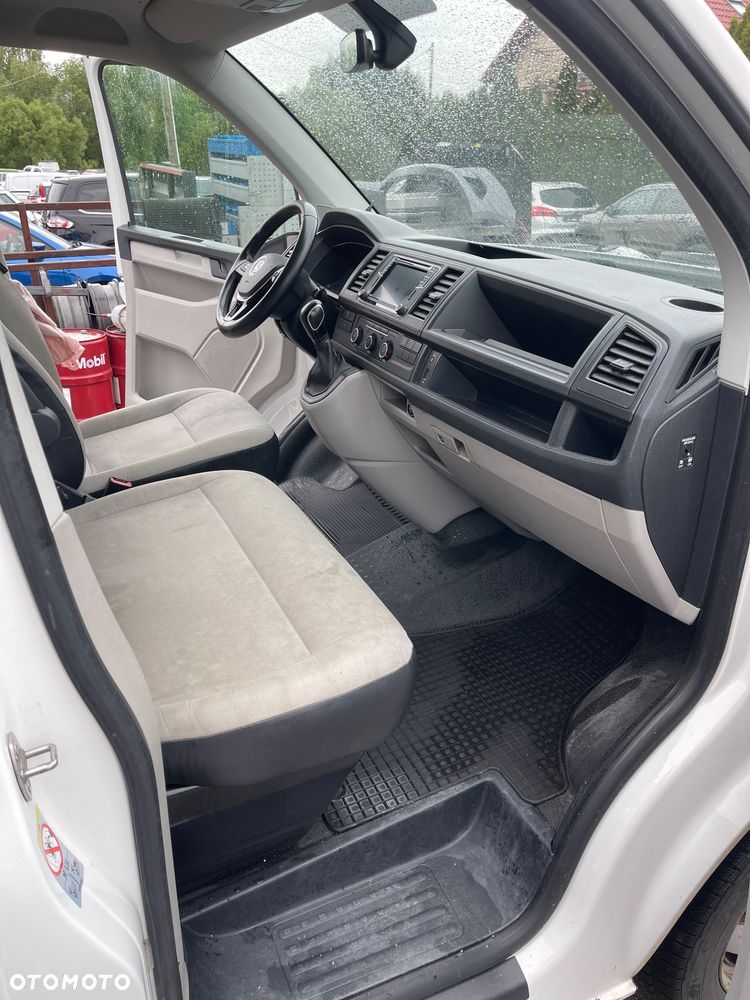 Volkswagen Transporter - 18