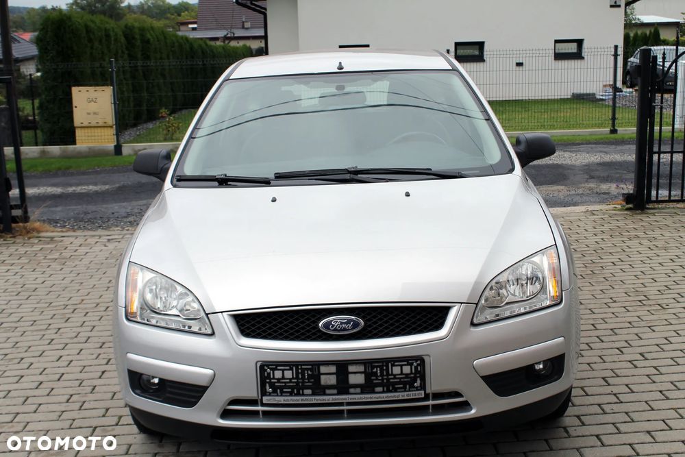 Ford Focus 1.6 16V Style - 1