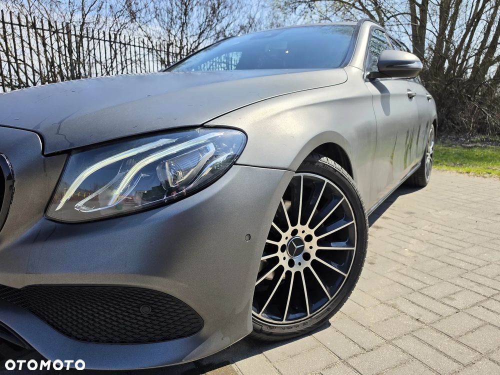 Mercedes-Benz Klasa E 220 d 9G-TRONIC - 1