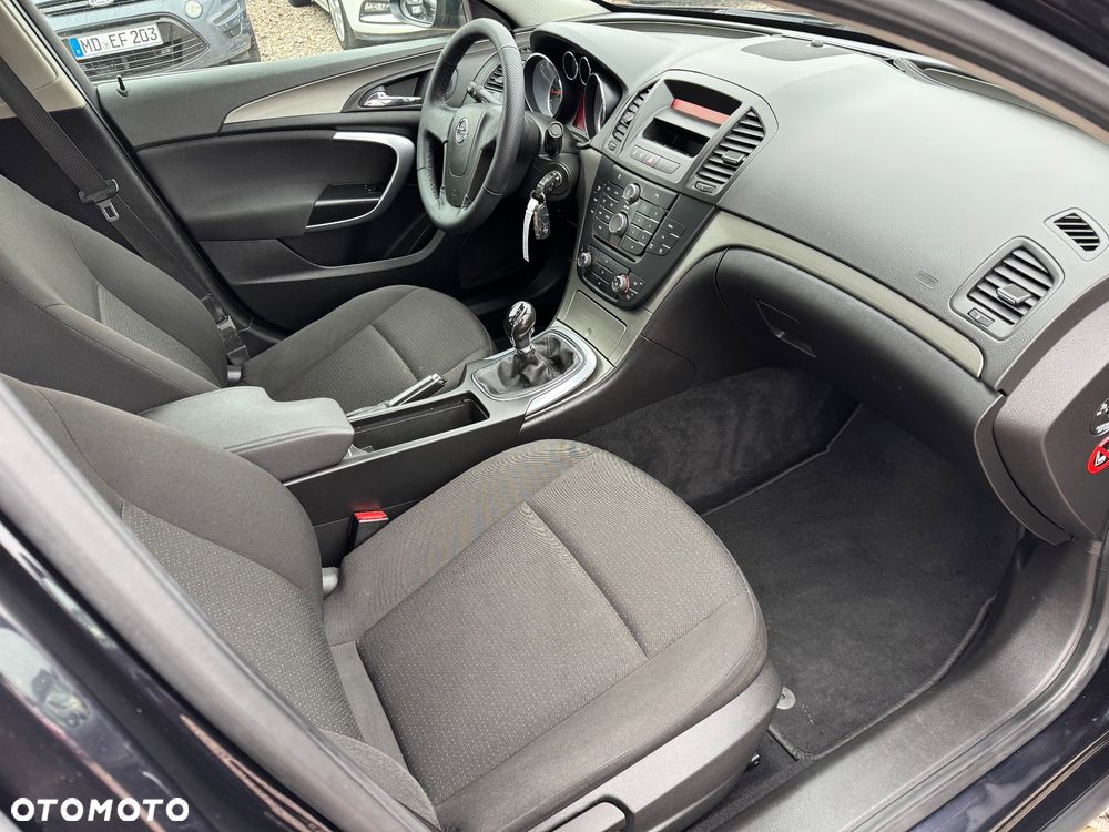 Opel Insignia 1.8 - 11
