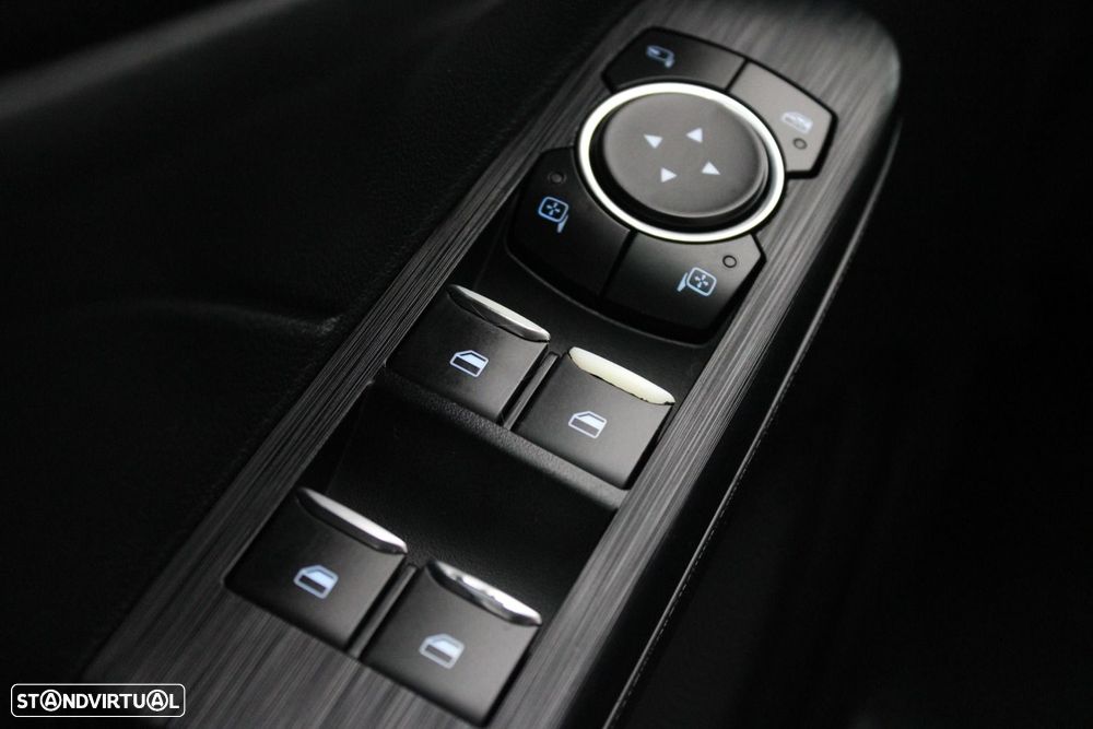 Ford Kuga 1.5 EcoBoost ST-Line - 33