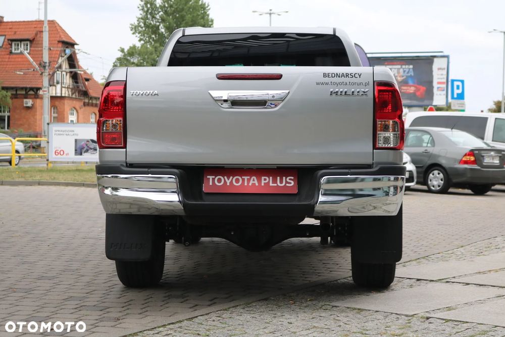 Toyota Hilux - 15