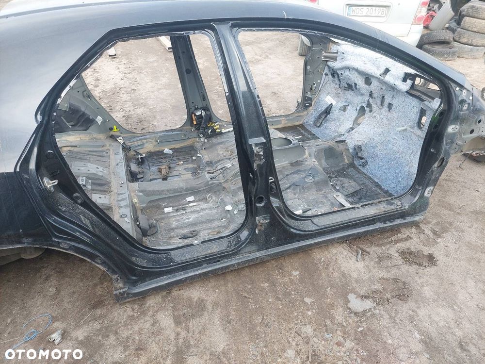 PRÓG PRAWY + SŁUPEK ŚRODKOWY HONDA CIVIC VIII UFO B92P - 1