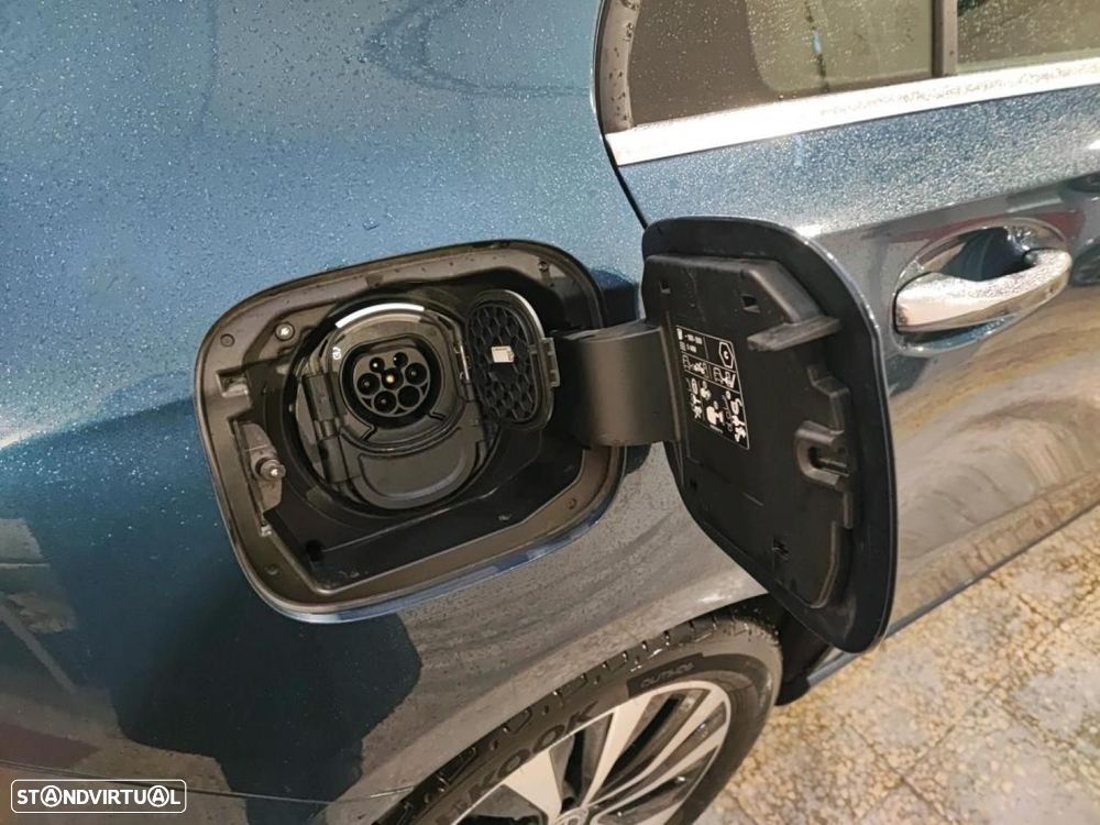 Mercedes-Benz A 250 e Style Plus - 27