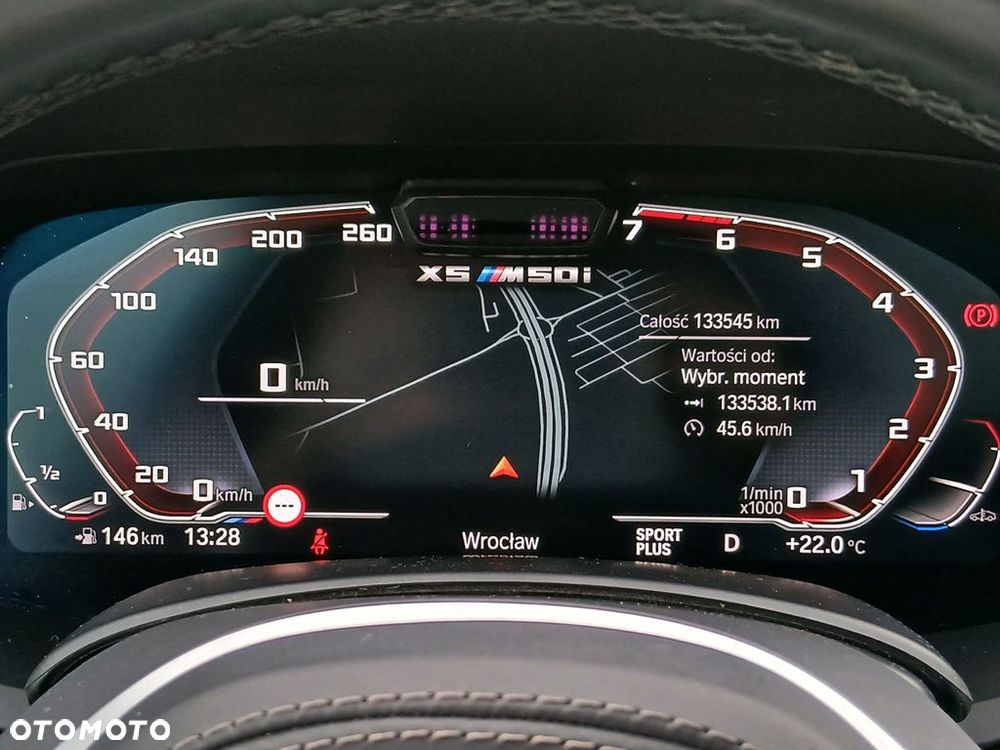 BMW X5 M50i - 37