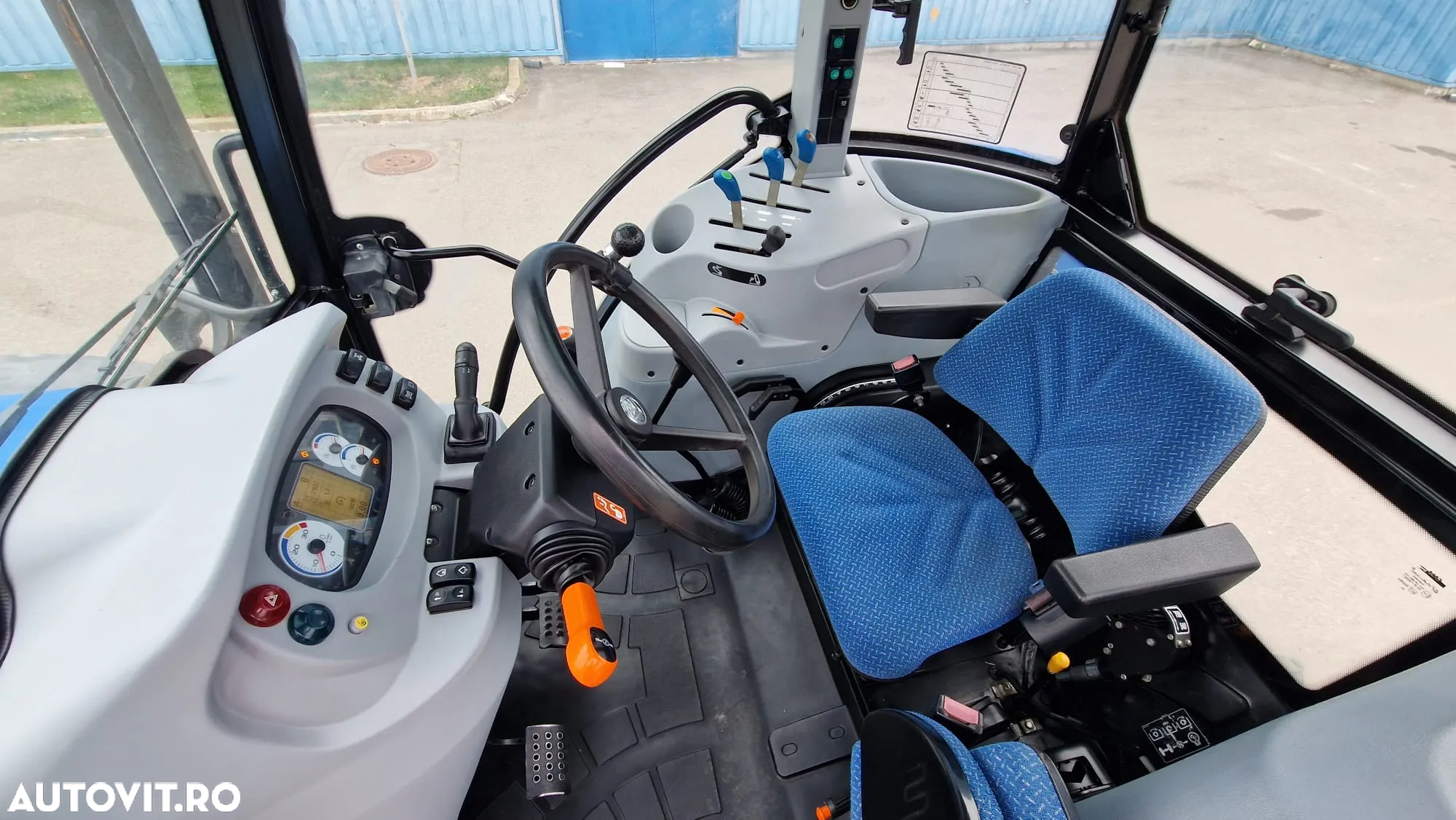 New Holland TD 5.95 CAB 4WD PS - 16