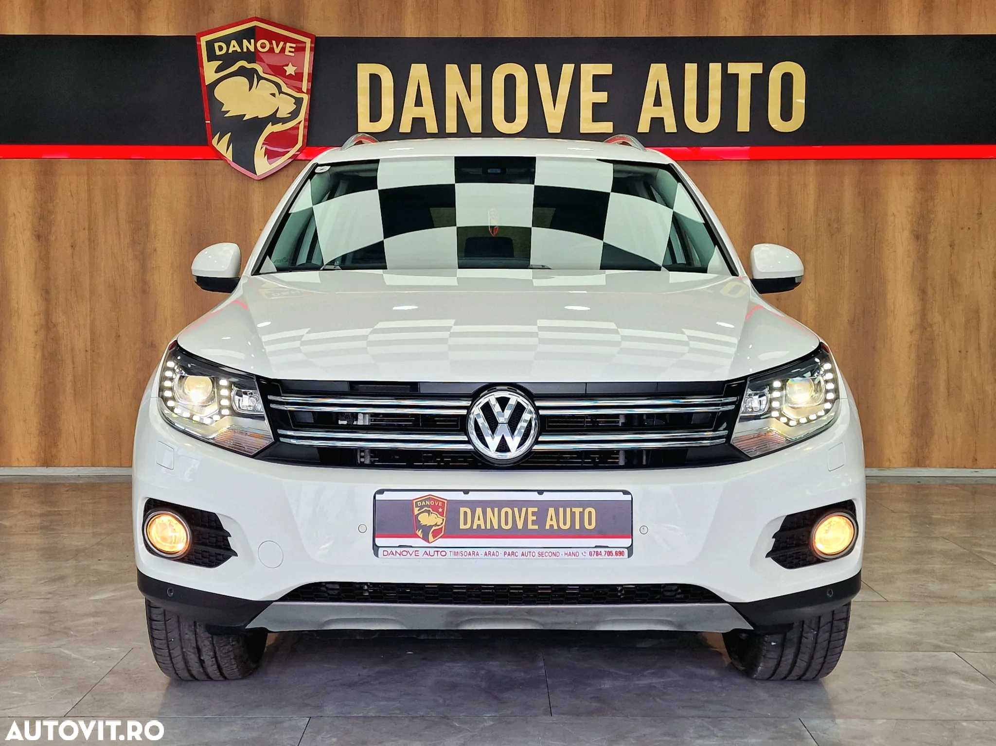 Volkswagen Tiguan 2.0 TDI 4Motion Track & Field - 2