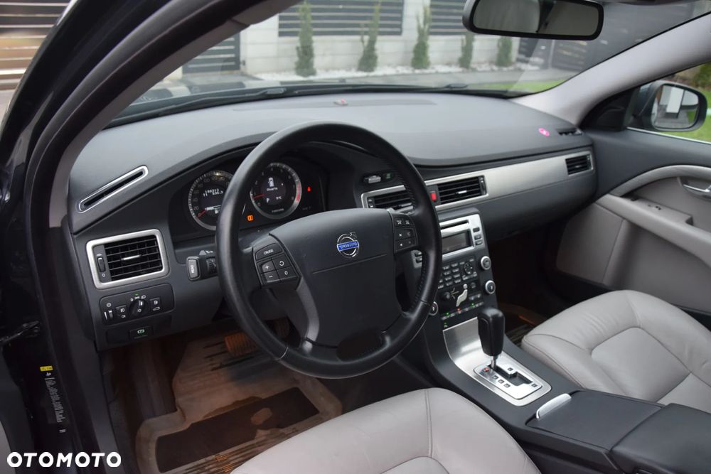 Volvo V70 2.5T Summum - 21