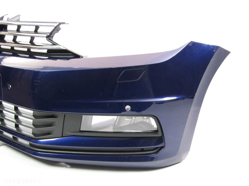 Zderzak przedni VW Touran 15 - 24 Sprysk. / Pdc-4 Lakier LC5B - 13