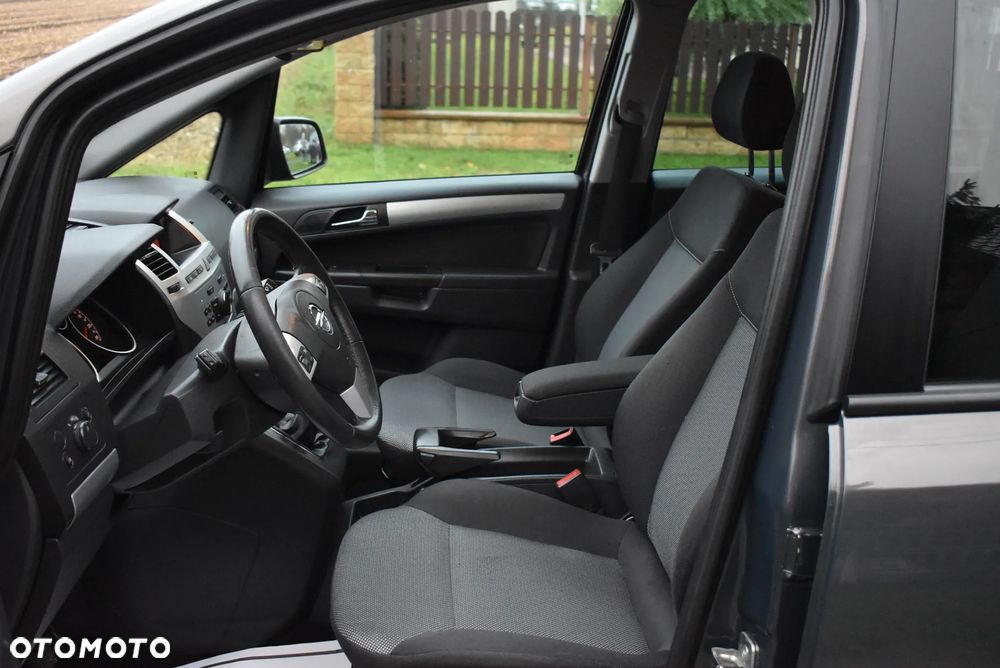 Opel Zafira - 20