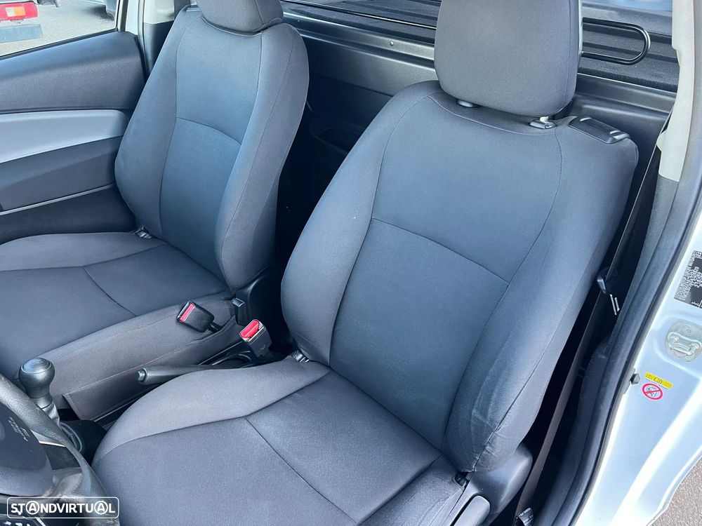 Toyota Yaris Ecobizz - 11