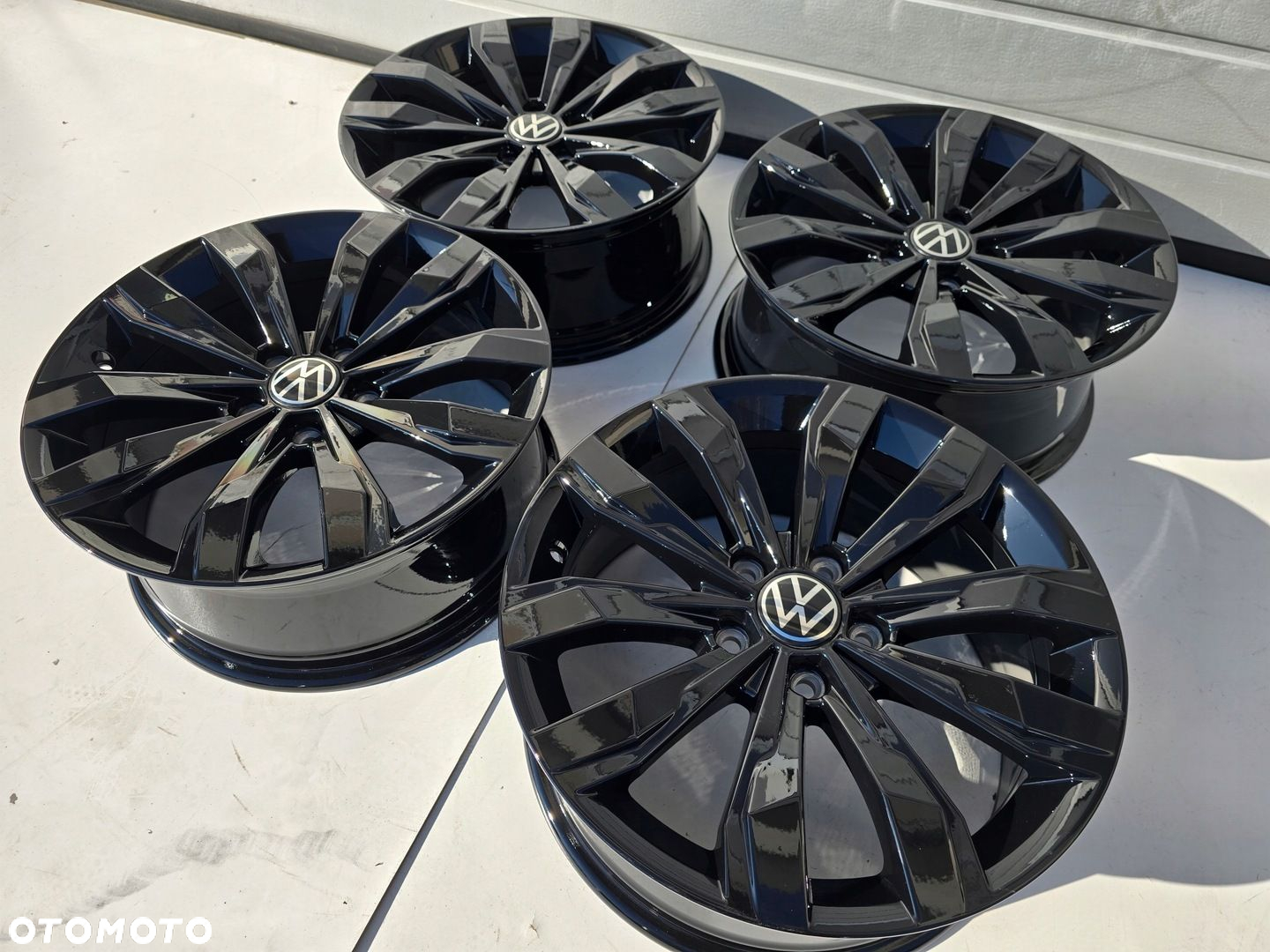 VW T-ROC PASSAT B7 GOLF VI VII CADDY TOURAN 5X112 ET45 4X - 3
