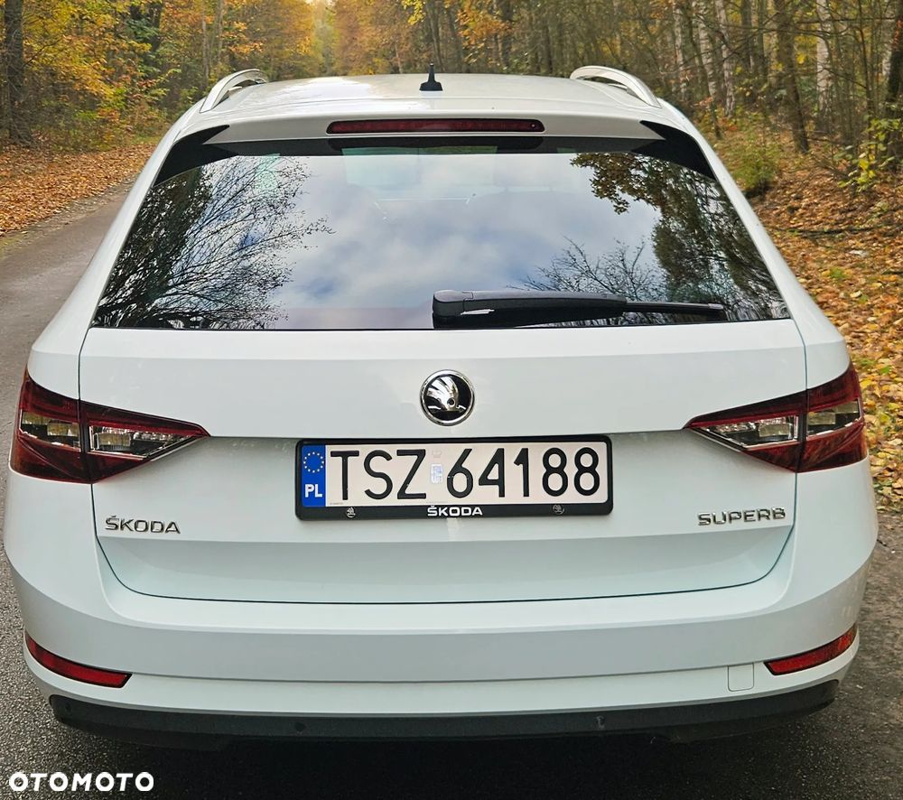 Skoda Superb 2.0 TDI Active DSG - 8