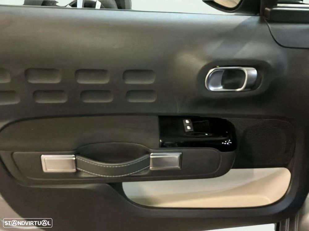 Citroën C3 1.2 PureTech Shine Pack EAT6 - 20