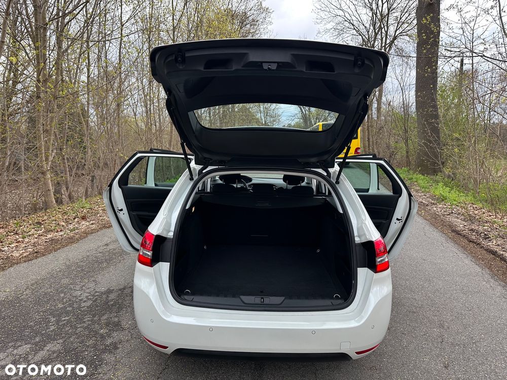 Peugeot 308 PureTech 130 GPF Stop & Start Allure - 17