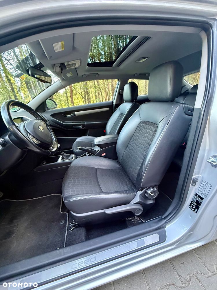 Kia ProCeed 1.6 Crdi Comfort + - 33