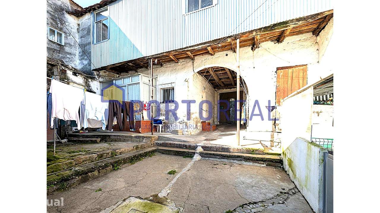 Moradia para Restaurar T2 - Campanhã - Grande imagem: 3/17