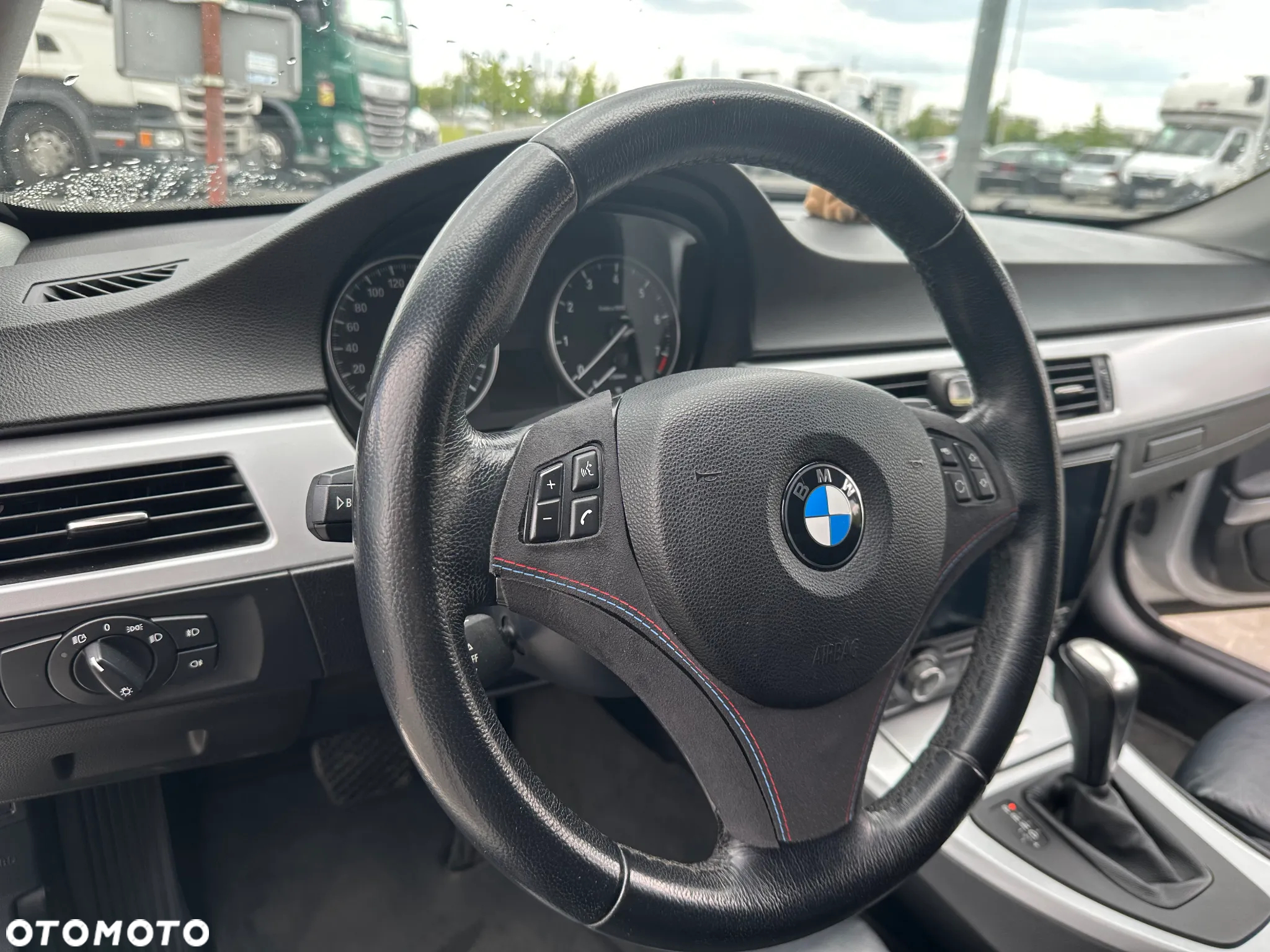 BMW Seria 3 320i Coupe - 33