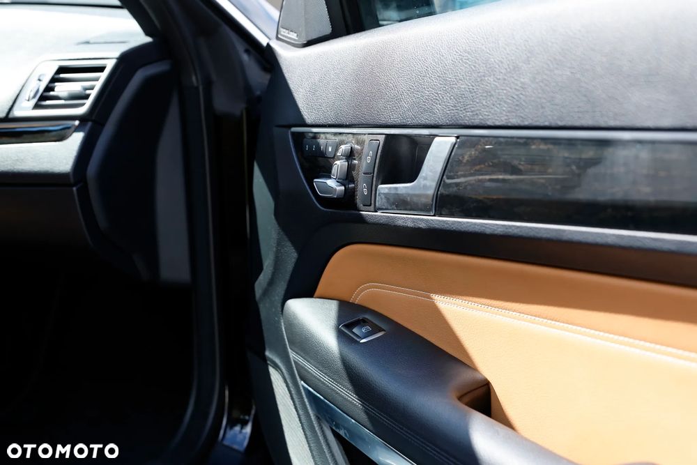 Mercedes-Benz Klasa E 400 4Matic Coupe 9G-TRONIC AMG Line - 9