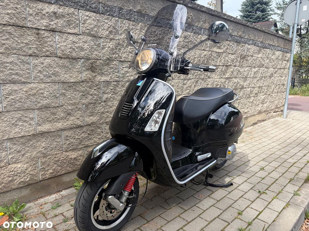 Vespa GTS - 1