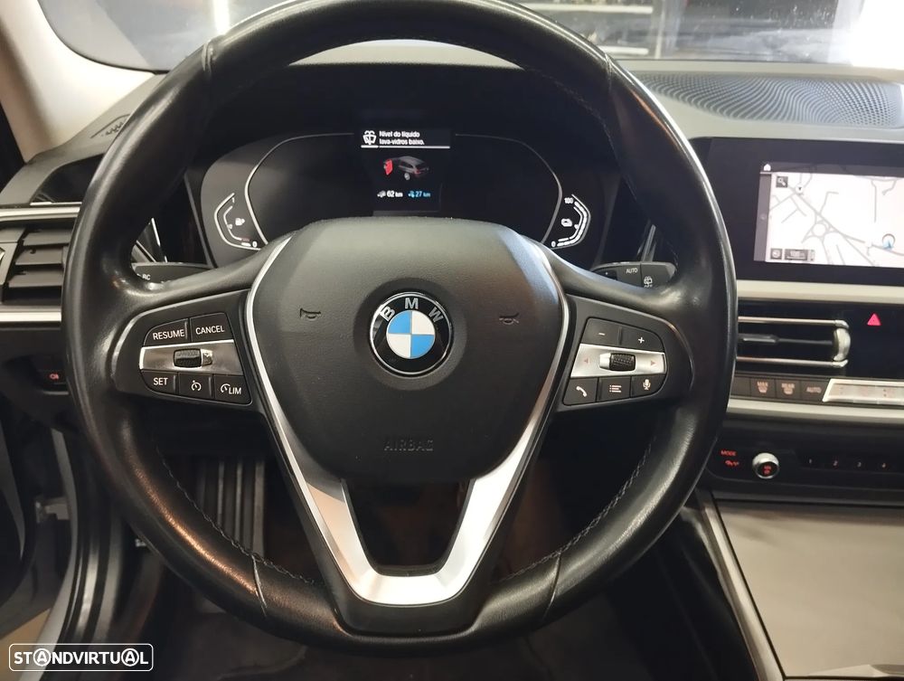 BMW 330 e Auto - 22