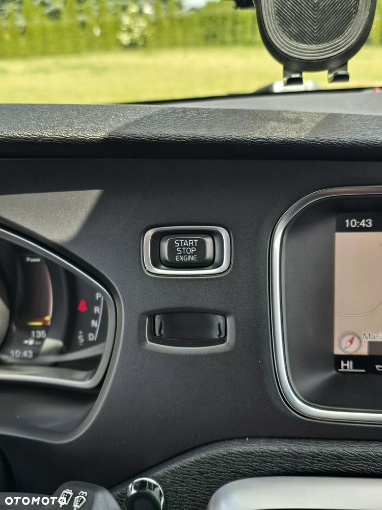 Volvo V40 - 32