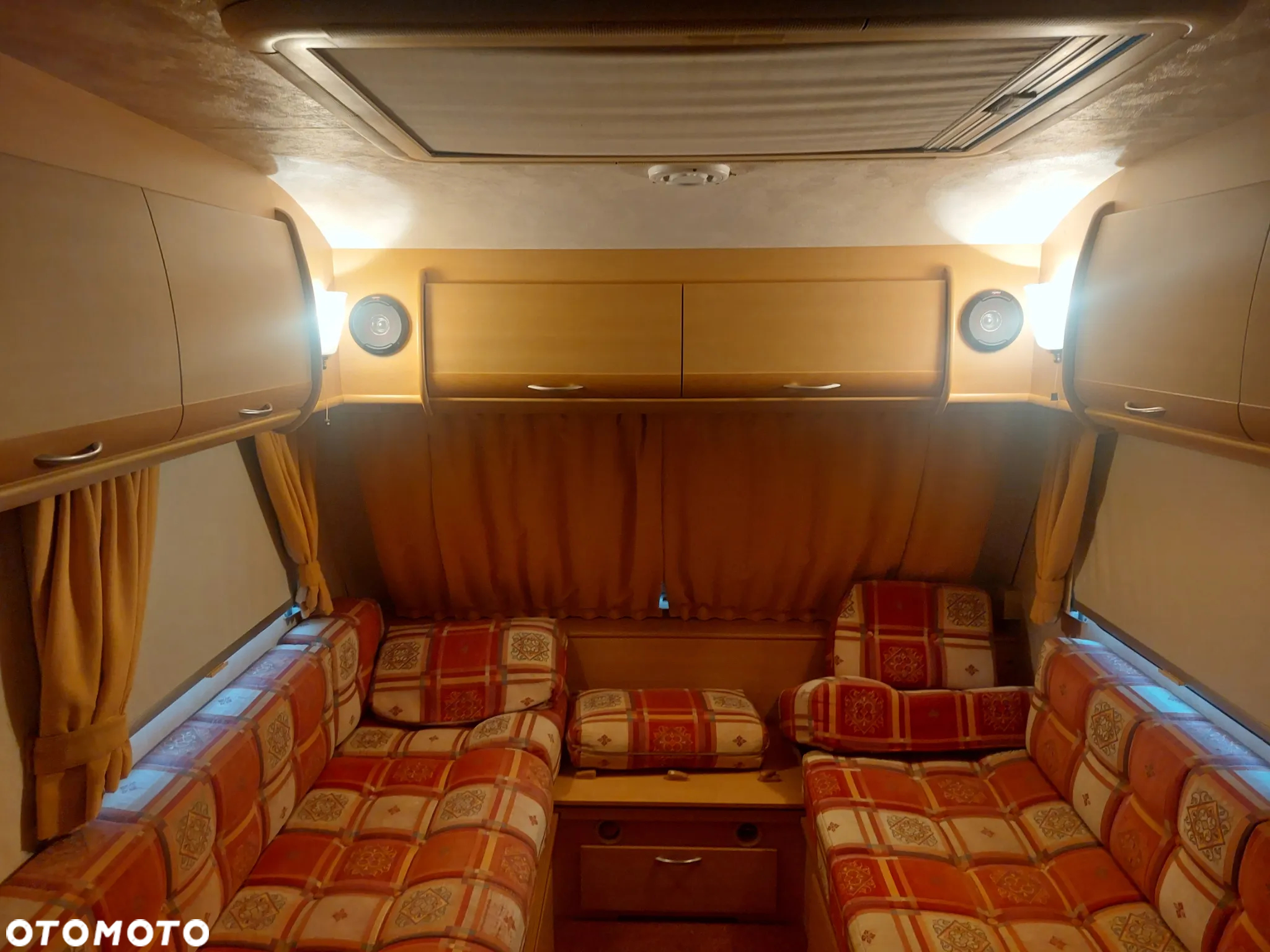 Coachman Amara - 15