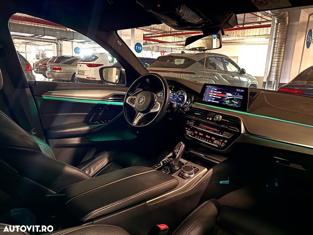 BMW Seria 5 520d AT - 39