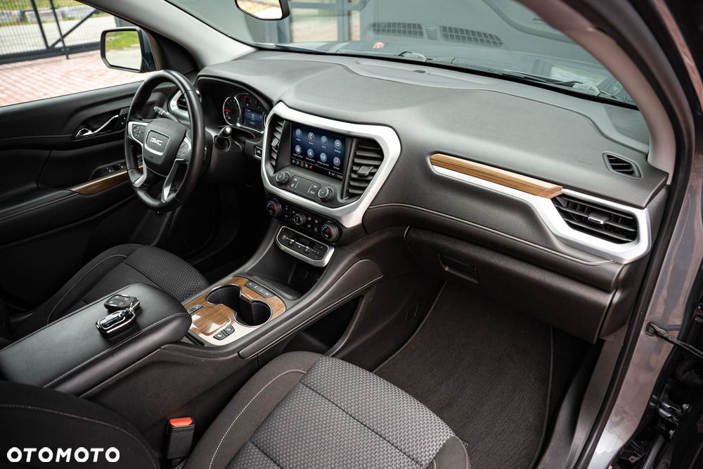 GMC Acadia 3.6 SLT - 36
