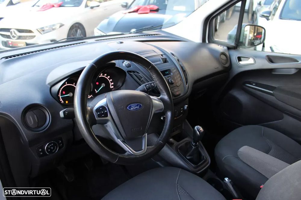 Ford transit-courier-i - 6