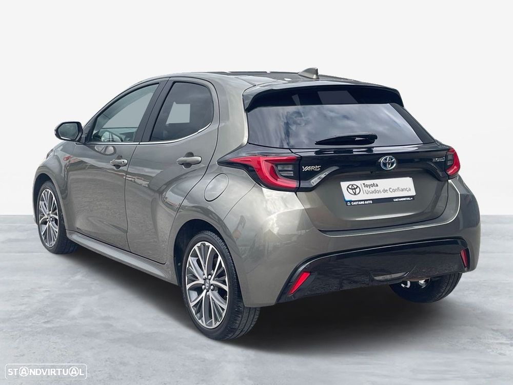 Toyota Yaris — photo 2