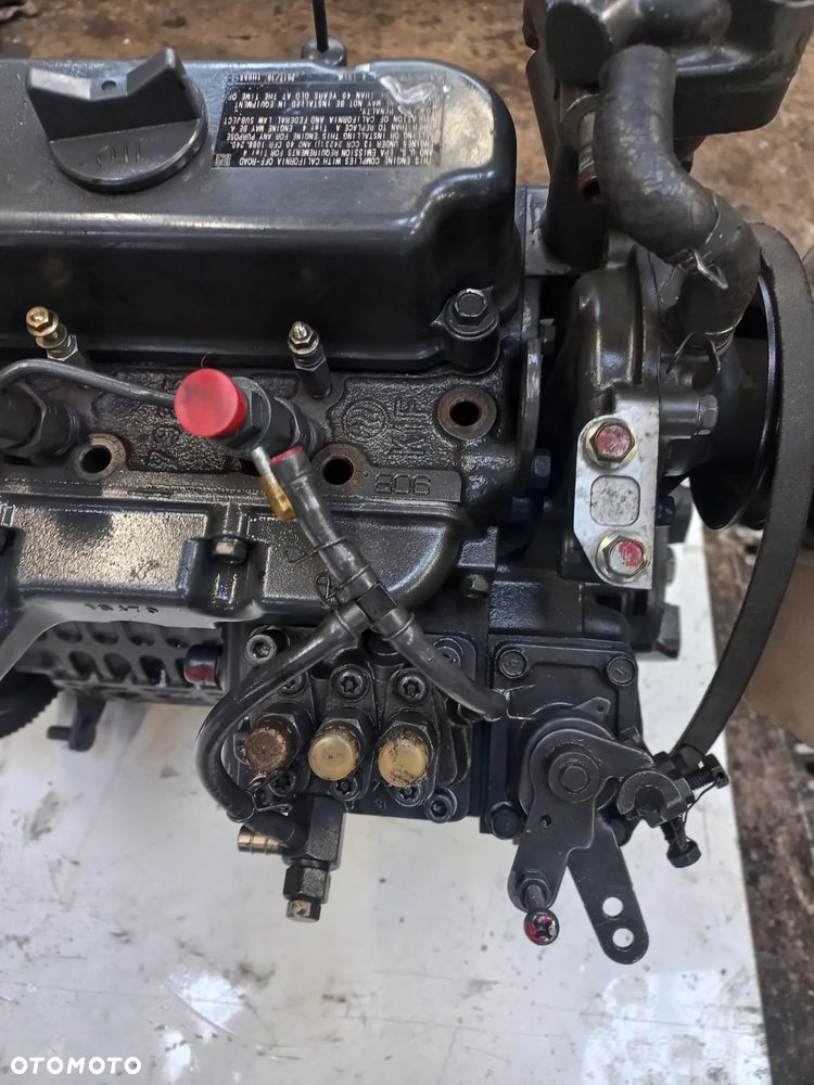 Silnik Części KUBOTA D902 blok,wał,głowica,pompa wtryskowa,korbowód ,tłok,miska olejowa,wtrysk - 2