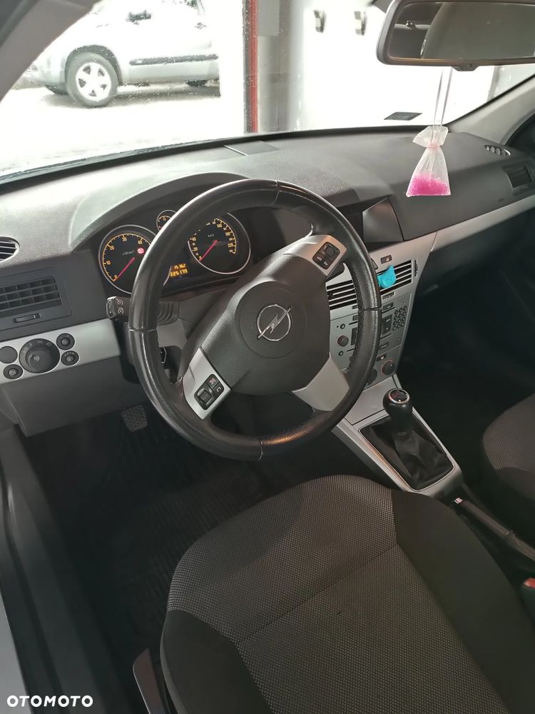 Opel Astra 1.7 CDTI Cosmo - 16