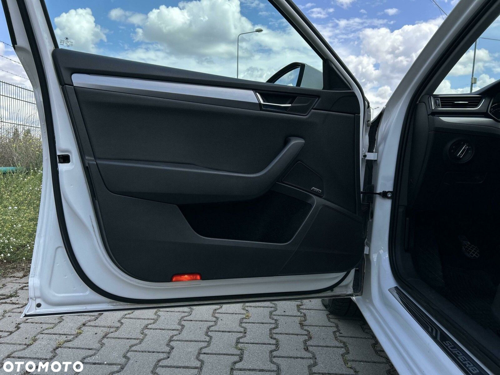 Skoda Superb 2.0 TDI Style - 11