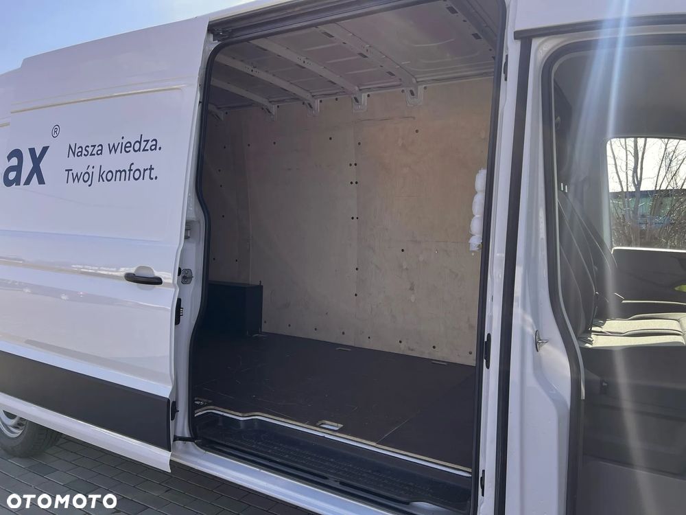 Volkswagen Crafter L3H2 2,0 TDi - 21