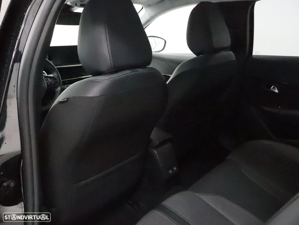 Peugeot 208 1.2 PureTech Allure EAT8 - 25