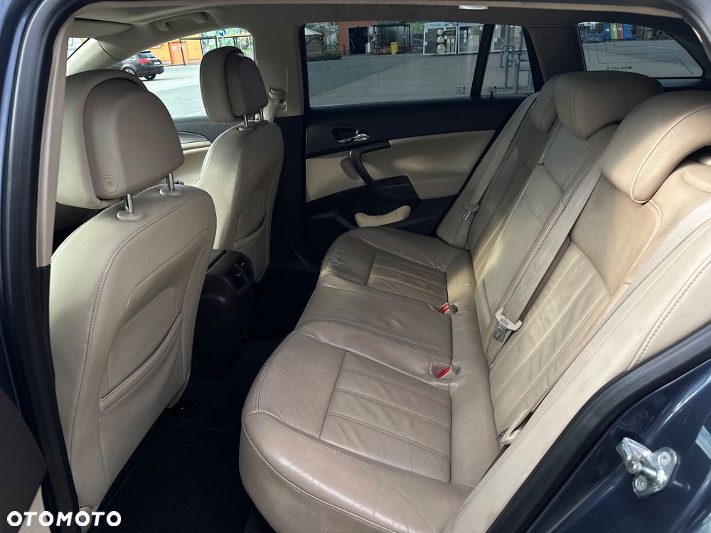 Opel Insignia 2.0 T Cosmo 4x4 - 26