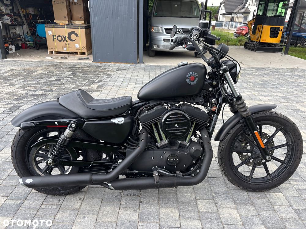 Harley-Davidson Sportster Iron 1200 - 2