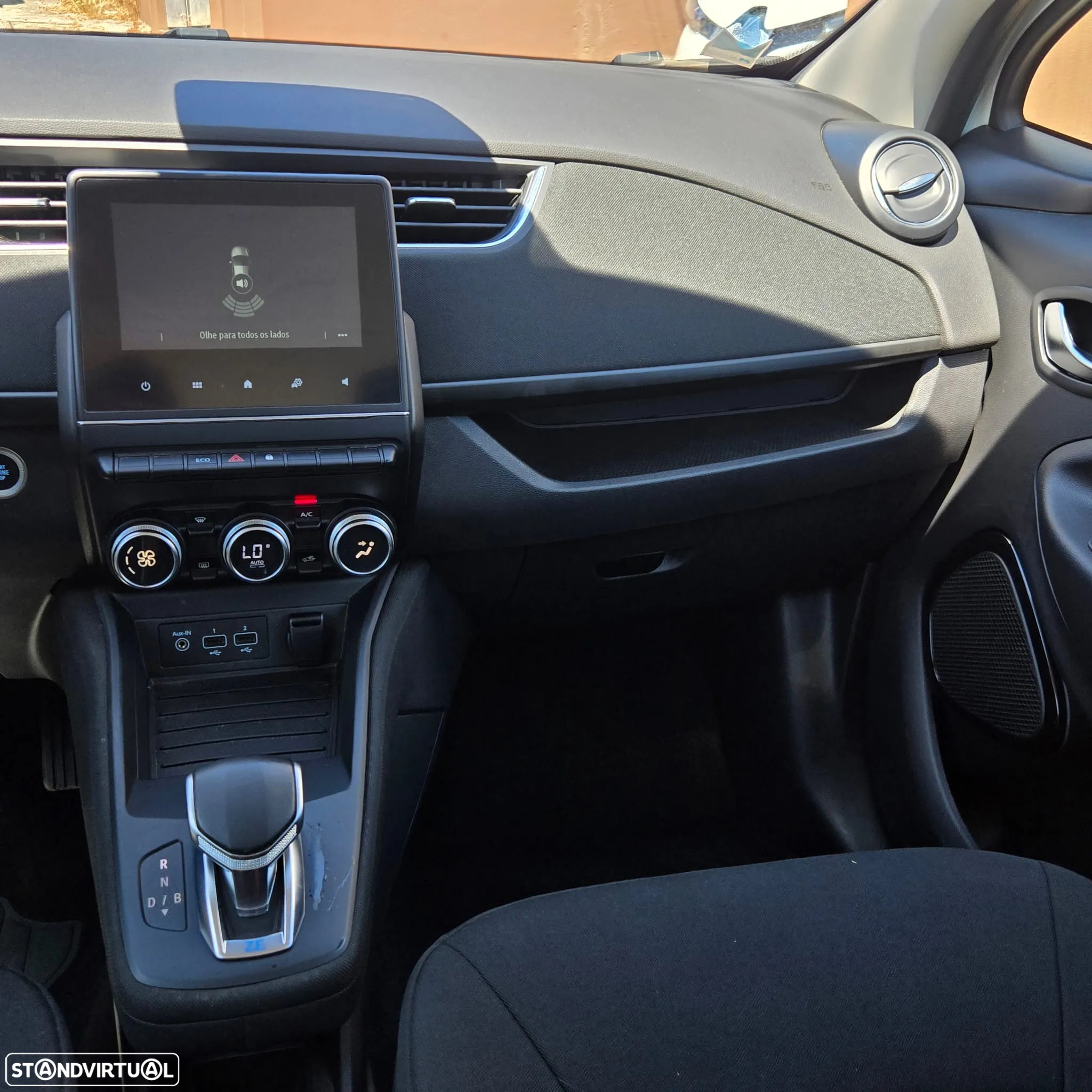 Renault Zoe (c/ Bateria) Z.E. 50 LIFE - 9