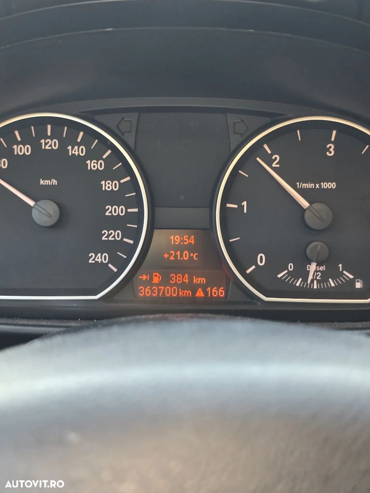 BMW Seria 1 120d - 14